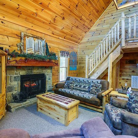 Sevierville Cabin With Wraparound Deck And Lake Access Exterior foto