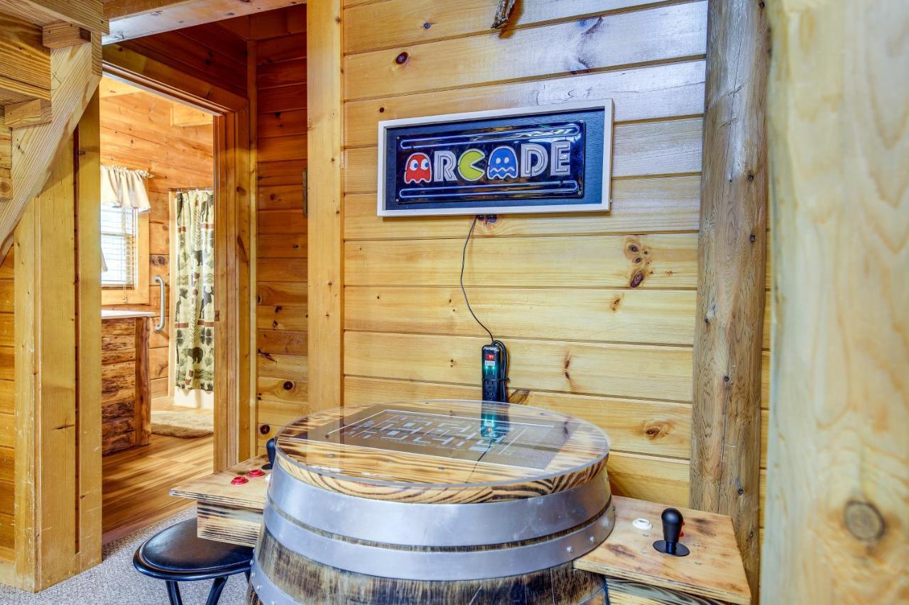 Sevierville Cabin With Wraparound Deck And Lake Access Exterior foto
